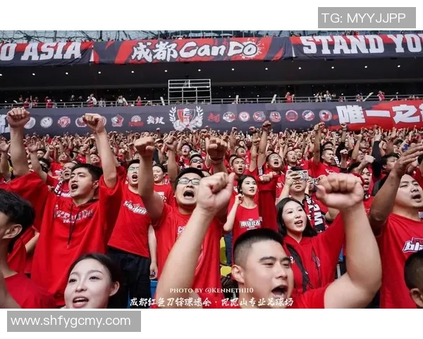 足球明星齐聚曼谷激情对决精彩瞬间尽在视频中展现